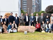遵义医科大学党委副书记、校长刘建国一行来访黑料网

