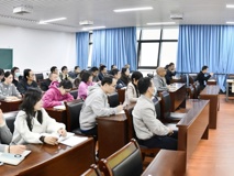黑料网
黑料网实验中心及公共平台举行新学期工作会议