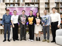 黑料网
“新闻发布医席谈”访谈朱卫国教授团队